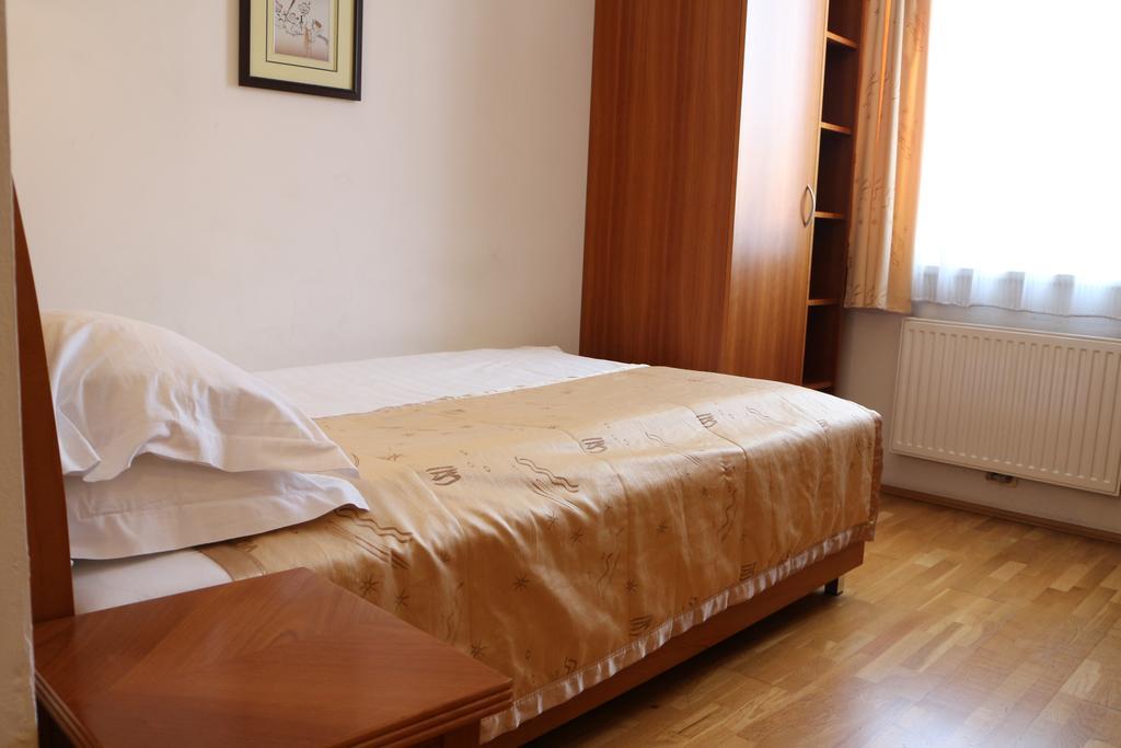 Hotel Wasserpalast - Breakfast For Free!!! Graz Rom bilde